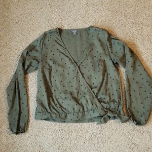 LIKE NEW! Eddie Bauer Long Sleeve Tie Wrap Top.